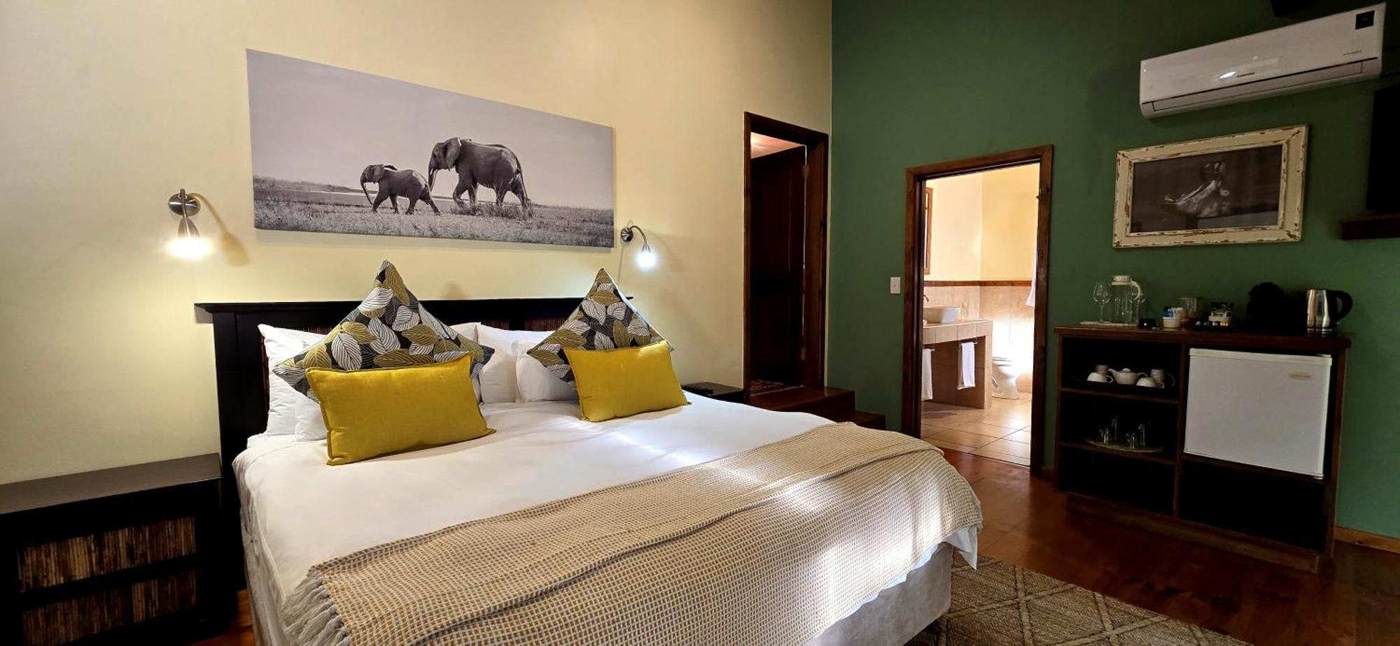 Elephant Hide Of Knysna Guest Lodge Eksteriør billede
